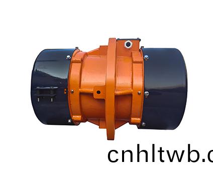 VBCB係列三(san)相異(yi)步(bu)振(zhen)動(dong)電(dian)機